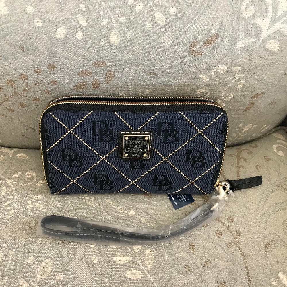 DB Cotton Quilt Zip-Around Phone Wristlet/NavyBlk